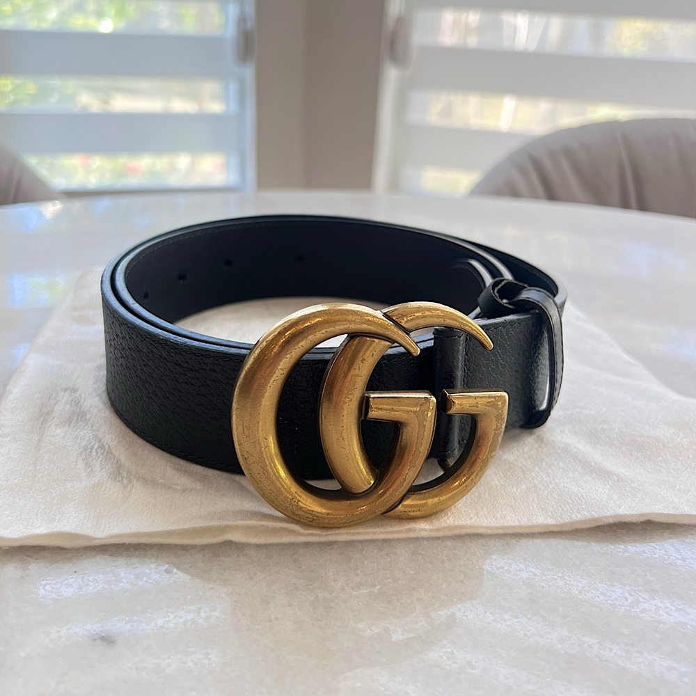 Gucci Belt. Reversible leather belt with double G Buckle.